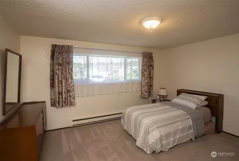851 E Fir St, Sequim, WA 98382 photo 27