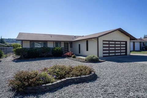 851 E Fir St, Sequim, WA 98382 photo 9