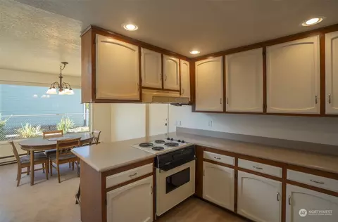 851 E Fir St, Sequim, WA 98382 photo 13