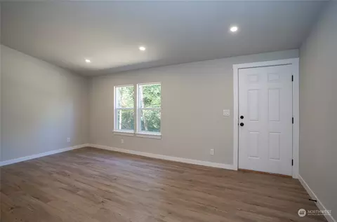 243 E Union Ridge Loop Rd, Union, WA 98592 photo 6