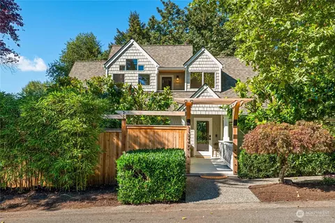 13245 67th Ave NE, Kirkland, WA 98034
