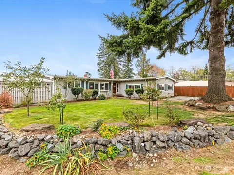 16724 20th Ave W, Lynnwood, WA 98037