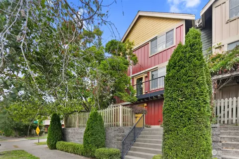 848 NW 52nd St, Seattle, WA 98107