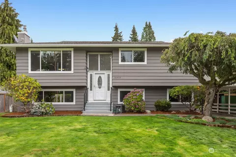 16415 64th Ave W, Lynnwood, WA 98037