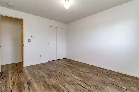 653 Myrtine St, Enumclaw, WA 98022 photo 11