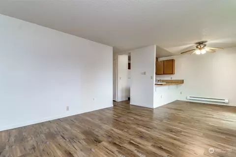 653 Myrtine St, Enumclaw, WA 98022 photo 6