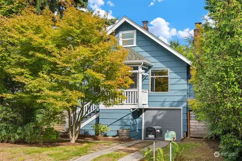 8752 Evanston Ave N, Seattle, WA 98103