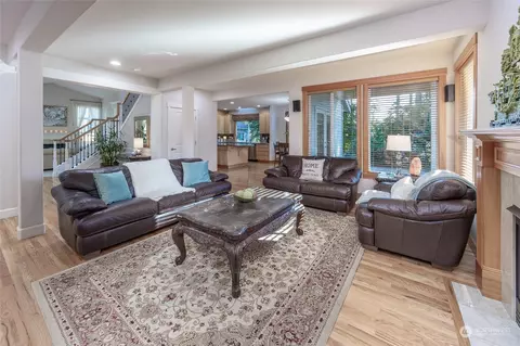 Living - 22542 5th Pl W, Bothell, WA 98021 photo 2 of 5