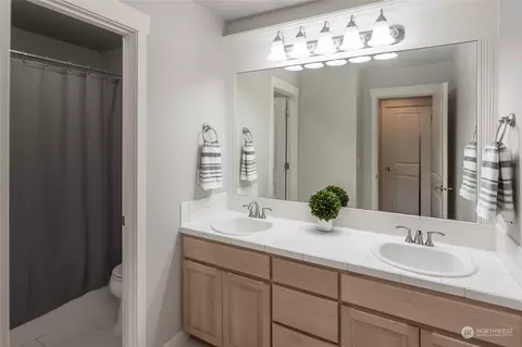 Bath - 22542 5th Pl W, Bothell, WA 98021 photo 2 of 2