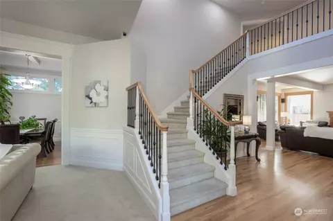 Entry Way - 22542 5th Pl W, Bothell, WA 98021 photo 3 of 5