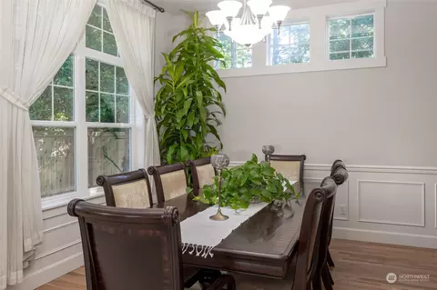 Dining - 22542 5th Pl W, Bothell, WA 98021 photo 1 of 2
