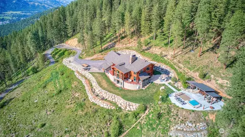 8355 Mountain Home Rd, Leavenworth, WA 98826