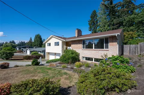 2203 Burley Dr, Everett, WA 98208 photo 3