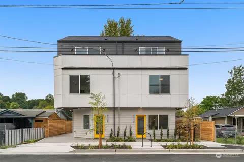 8617 44th Ave S #B, Seattle, WA 98118