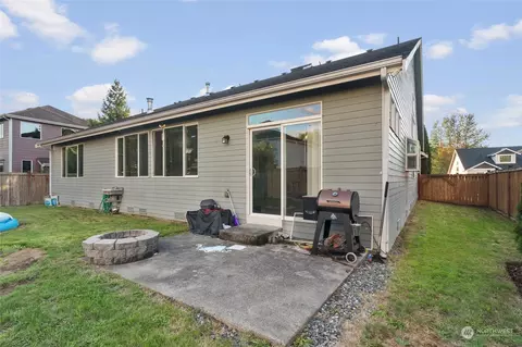 Exterior - 805 Williams St NW, Orting, WA 98360 photo 4 of 6