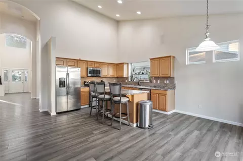 Kitchen - 805 Williams St NW, Orting, WA 98360 photo 2 of 4