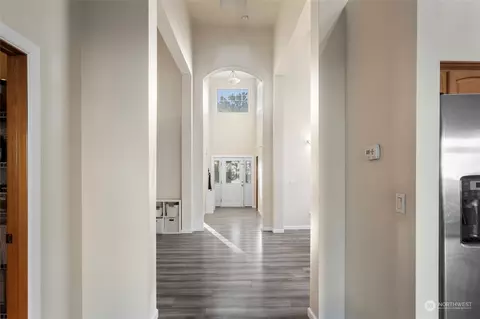 Entry Way - 805 Williams St NW, Orting, WA 98360 photo 3 of 4