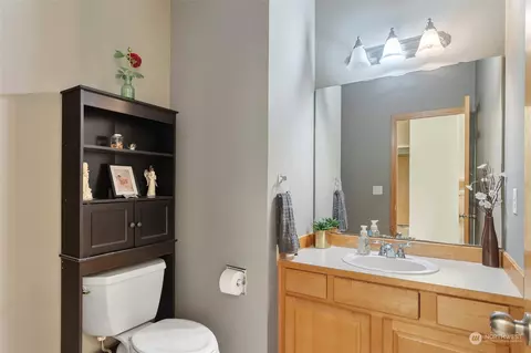 Bath - 805 Williams St NW, Orting, WA 98360 photo 4 of 4