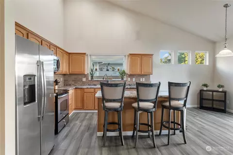 Kitchen - 805 Williams St NW, Orting, WA 98360 photo 1 of 4