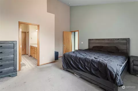 Bedroom - 805 Williams St NW, Orting, WA 98360 photo 2 of 4