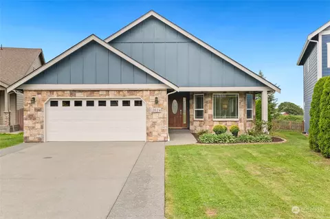 2624 Lochcarron Dr, Ferndale, WA 98248