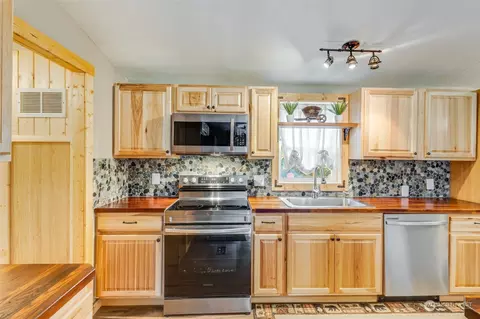18518 197th Ave E, Orting, WA 98360 photo 8