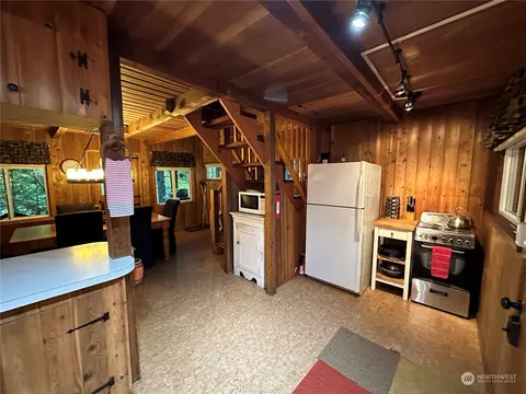 58715 Lumpy Ln E, Greenwater, WA 98022 photo 8