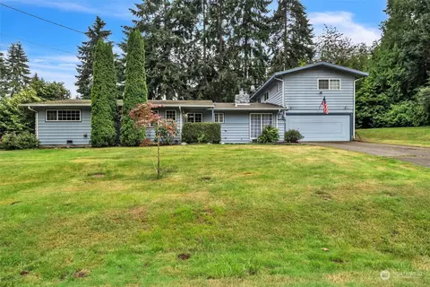 1915 SW 317th Pl, Federal Way, WA 98023