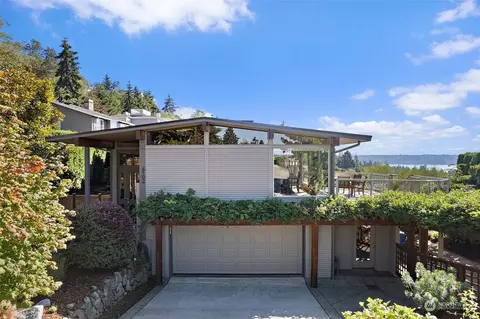 6102 Panorama Dr NE, Tacoma, WA 98422