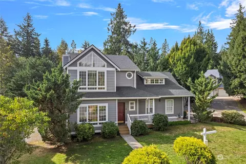 925 S Hills Dr, Bellingham, WA 98229