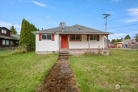 171 Pershing Ave, Carbonado, WA 98323