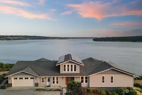 1 33rd Ave NW, Gig Harbor, WA 98335