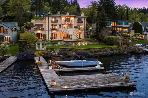 8474 85th Ave SE, Mercer Island, WA 98040