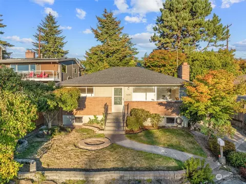 5230 37th Ave Sw Ave SW, Seattle, WA 98126