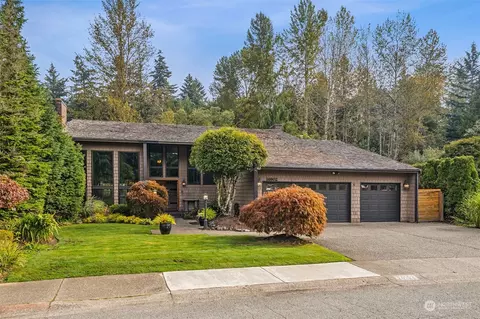 16902 161st Ave SE, Renton, WA 98058