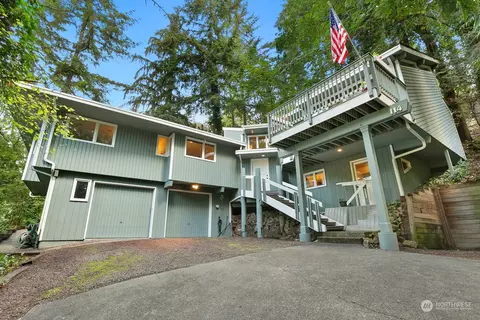 114 210th Ave NE, Sammamish, WA 98074