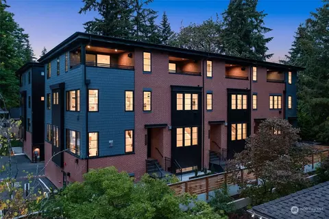 11205 NE 13th Ln, Bellevue, WA 98004