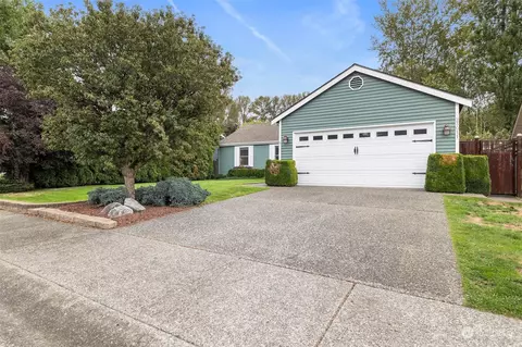 Exterior - 23011 13th Pl W, Bothell, WA 98021 photo 6 of 9