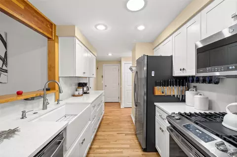 Kitchen - 23011 13th Pl W, Bothell, WA 98021 photo 1 of 4