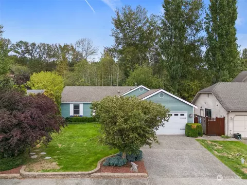 Exterior - 23011 13th Pl W, Bothell, WA 98021 photo 8 of 9