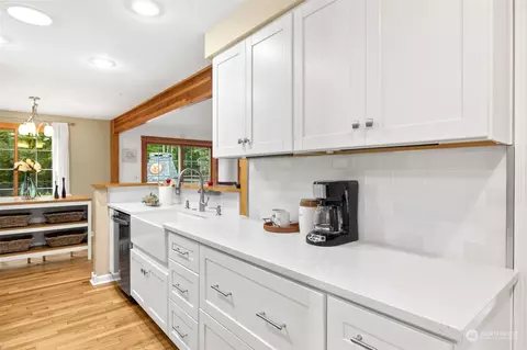 Kitchen - 23011 13th Pl W, Bothell, WA 98021 photo 4 of 4