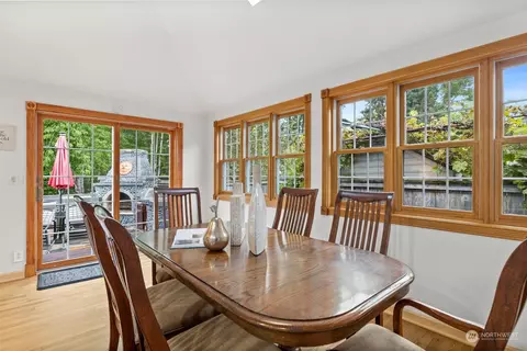 Dining - 23011 13th Pl W, Bothell, WA 98021 photo 2 of 2
