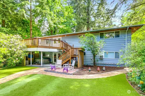 23026 35th Ave W, Brier, WA 98036