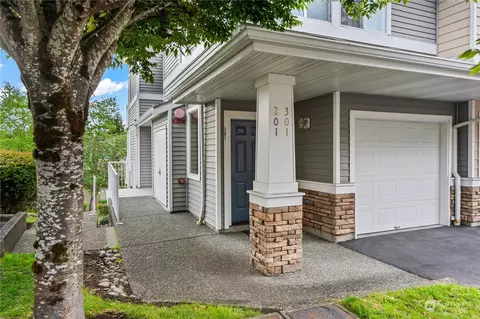 22106 41st Pl S #301, Kent, WA 98032