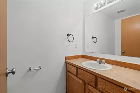 25506 35th Ave E, Spanaway, WA 98387 photo 23