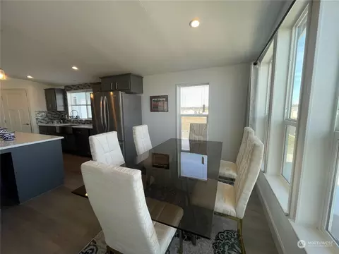 835 N Violet Ave, Sequim, WA 98382 photo 8
