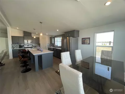 835 N Violet Ave, Sequim, WA 98382 photo 9