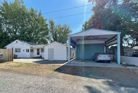 1402 S 5th St, Dayton, WA 99328