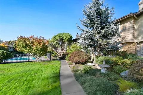 1551 NW 195th St #15, Shoreline, WA 98177