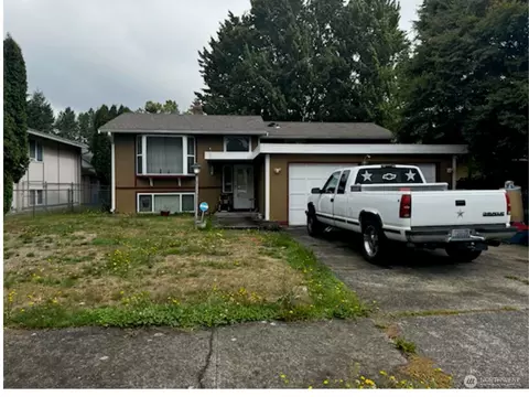 6661 E Grandview Ave, Tacoma, WA 98404